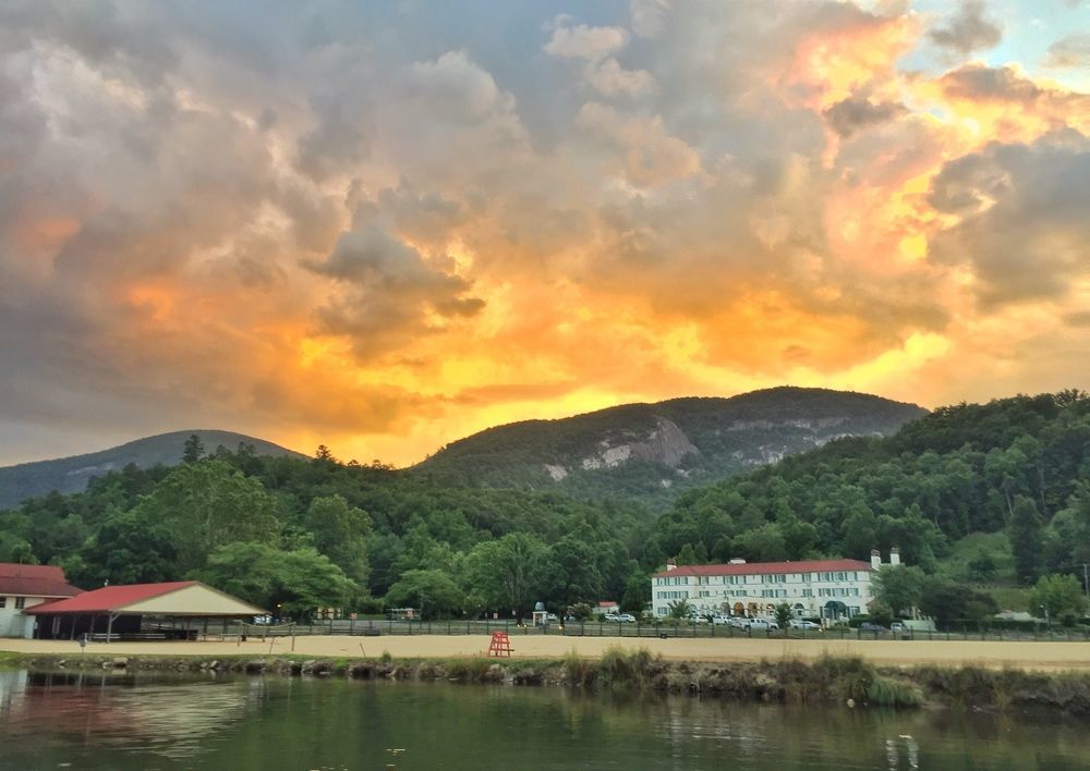 The 1927 Lake Lure Inn And Spa Екстер'єр фото